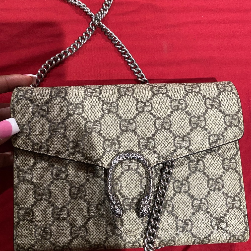 Gucci crossbody chain purse
